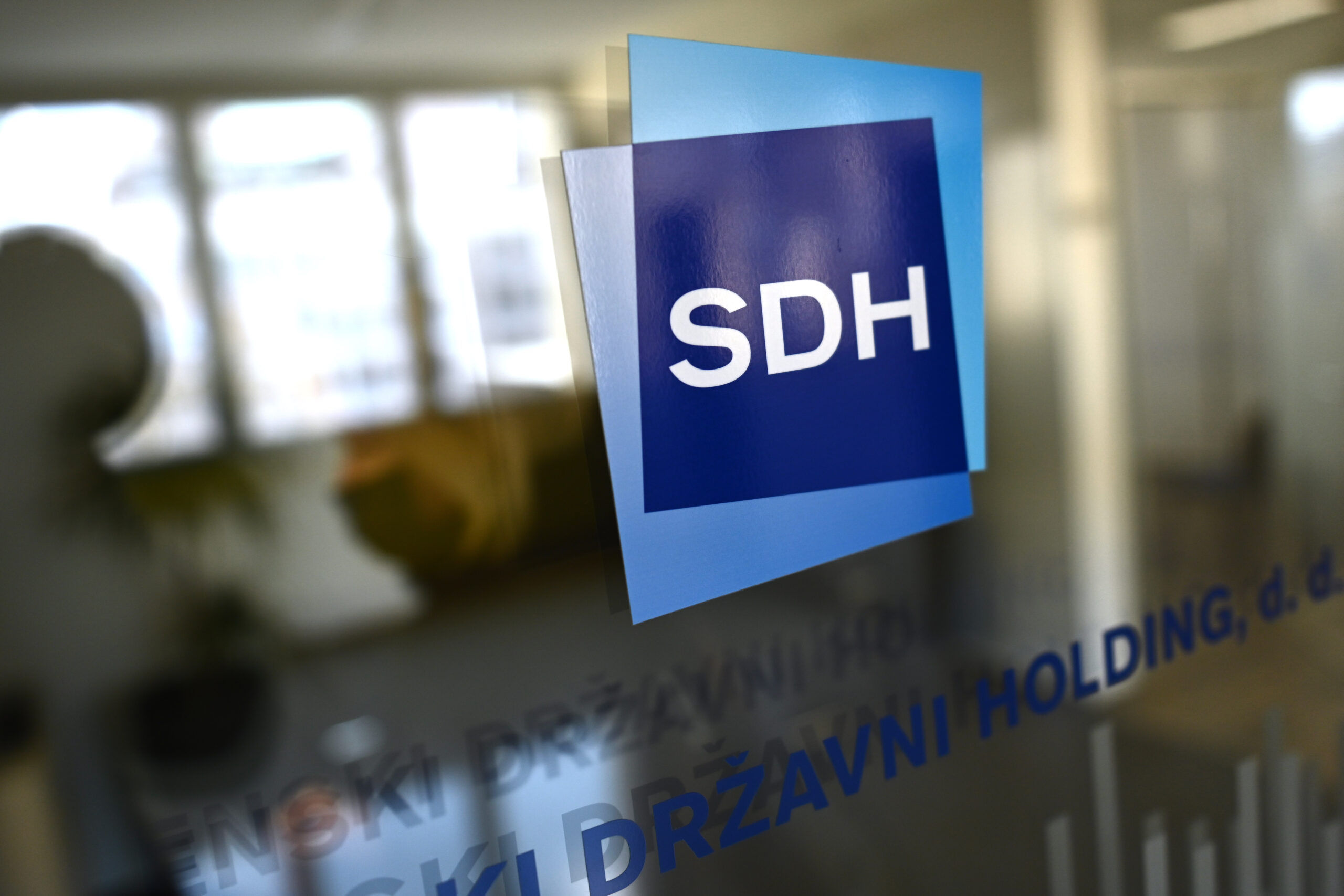 Vlada o gospodarskih temah