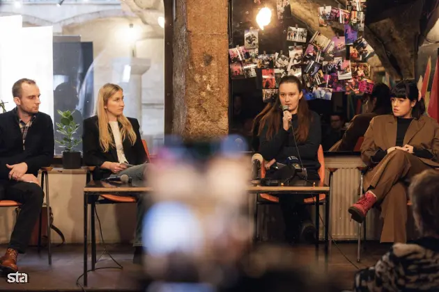 Inštitut 8. marec vlado pozval k takojšnjim ukrepom za omejitev prodaje pirotehnike