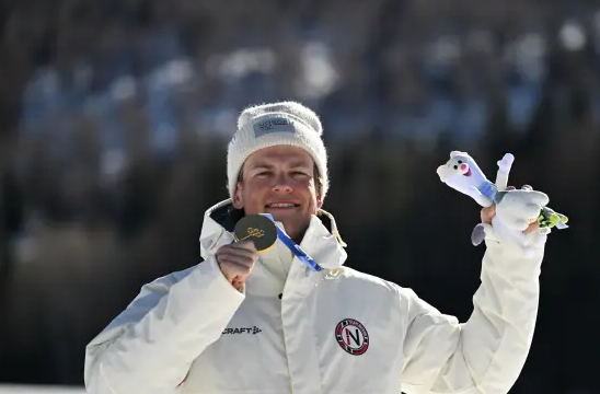Norvežan Klaebo v ekipnem sprintu do rekordne 10. zlate medalje