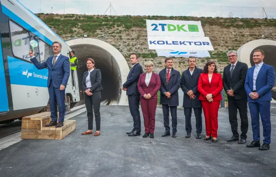 Golob: Drugi tir zgodba domačega znanja in gradbene operative