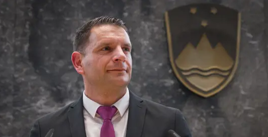 Prihodnji teden pogovori poslanskih skupin o ustanovitvi prvih odborov DZ