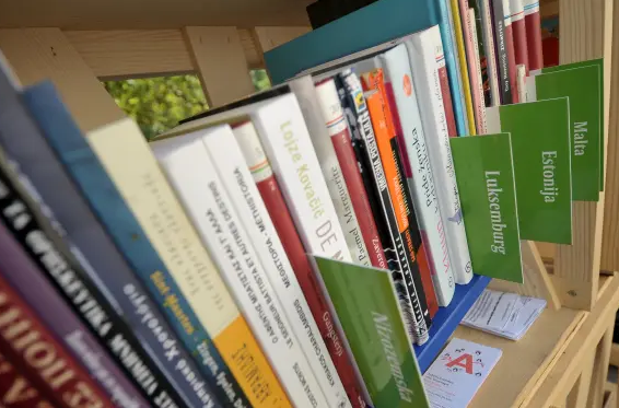 Bralno društvo s pozivom DZ k obravnavi knjige kot strateškega vprašanja družbenega razvoja