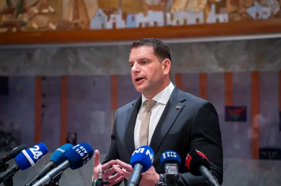 Stevanović z novim razrezom v delovnih teles DZ predlaga dodatna mesta za Levico in Vesno