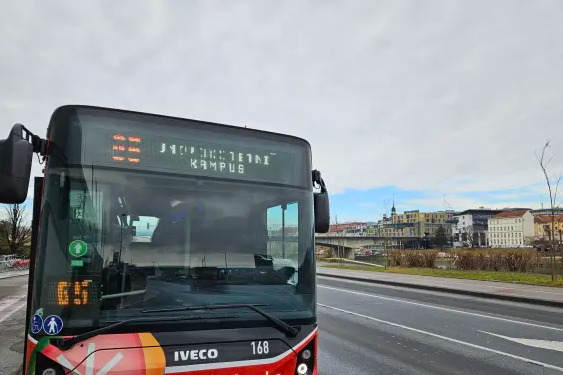 Stroka v Ljubljani o prehodu z razdrobljenega v enoten sistem javnega potniškega prometa