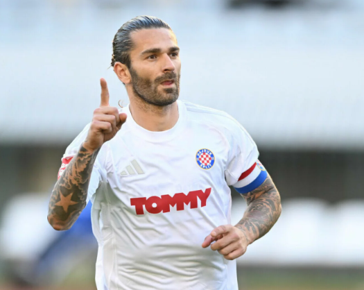 Livaja na Bledu namesto golov znova polnil naslovnice