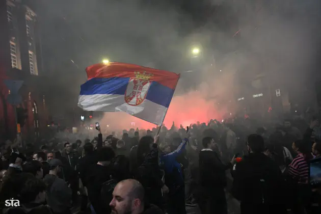 Iz Bruslja čestitke srbski Študentski listi za zmago na volitvah