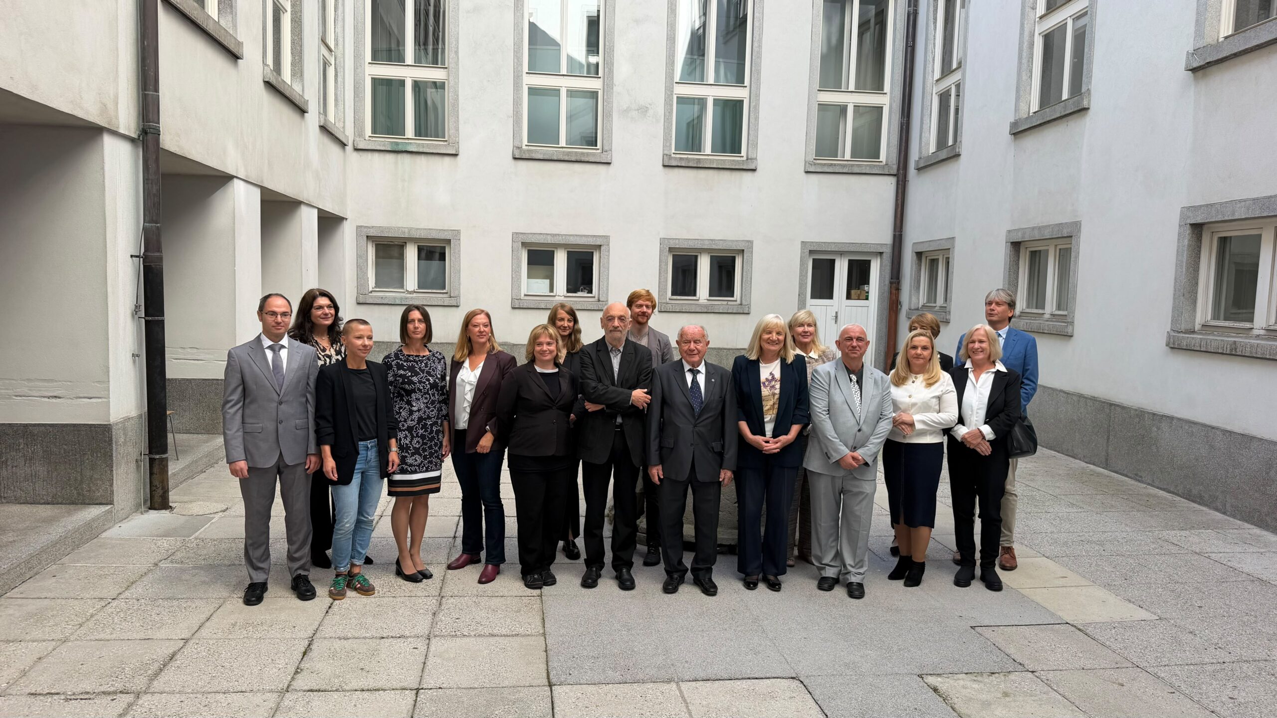 Izjemen uspeh ZRS Koper: kar štirje raziskovalci med letošnjimi prejemniki Zoisovih nagrad in priznanj